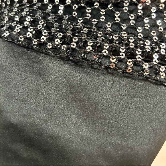 Sequin Grid Long Sleeve Popover Blouse - Picture 3 of 4